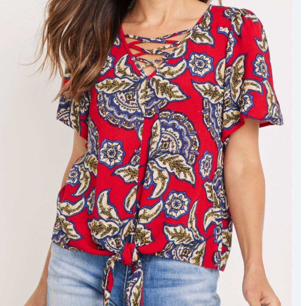 Maurices Tie Hem Top Womens Large Red Floral Criss Cross Bold Knit Tee